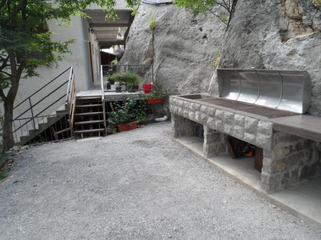 Pataki Guesthouse Petrovac Luaran gambar