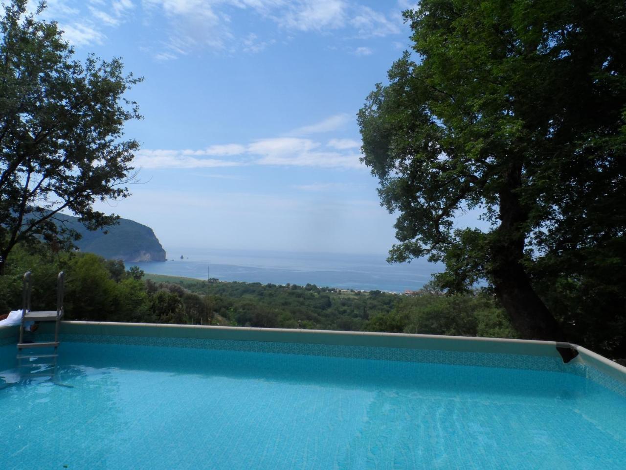 Pataki Guesthouse Petrovac Luaran gambar