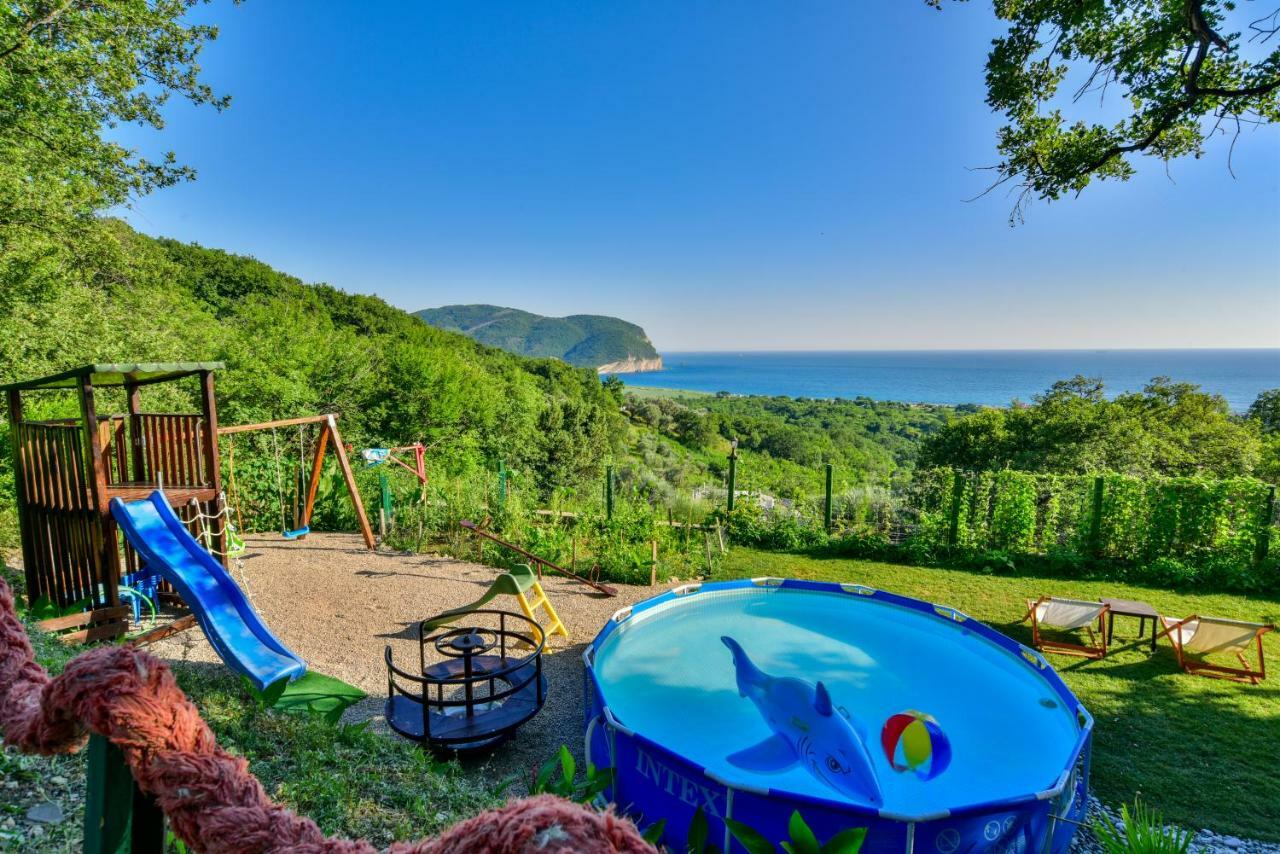 Pataki Guesthouse Petrovac Luaran gambar