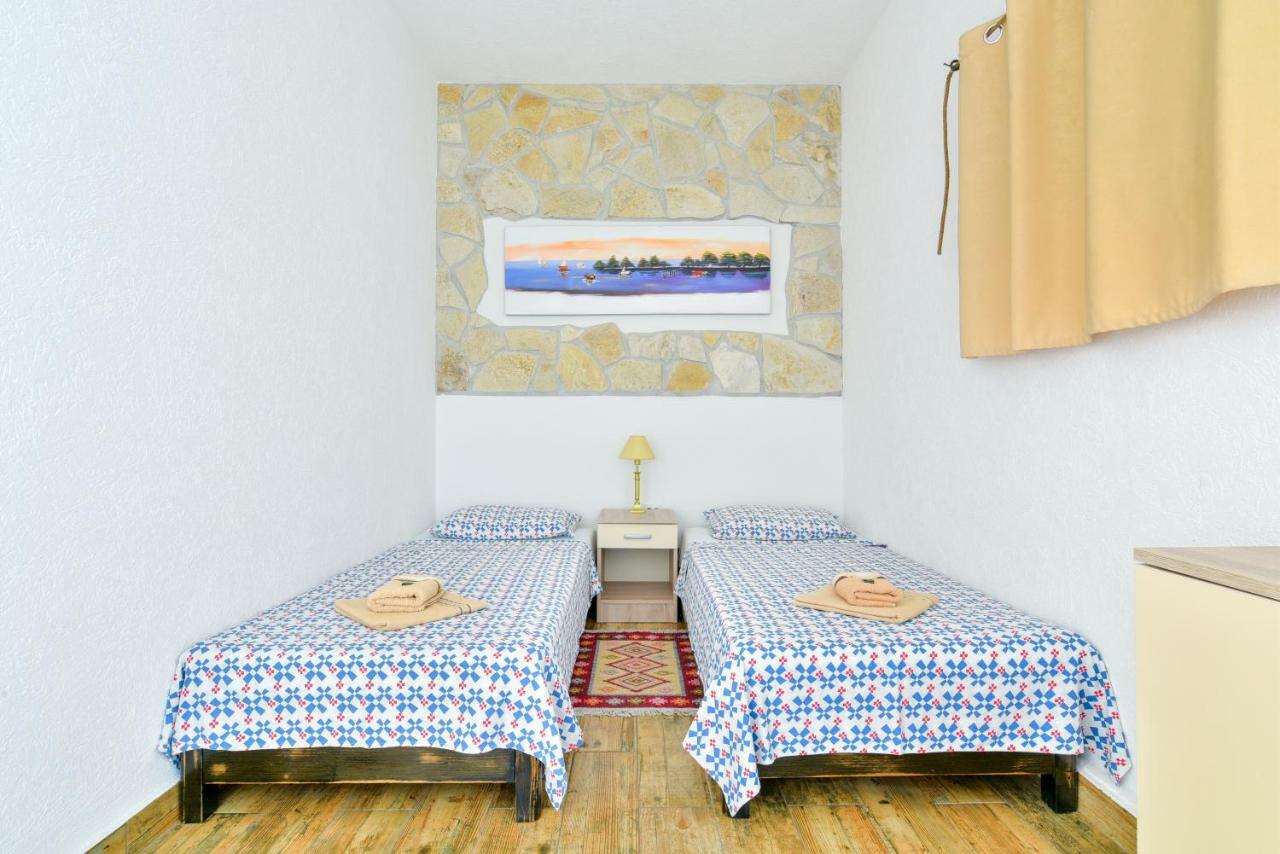 Pataki Guesthouse Petrovac Luaran gambar