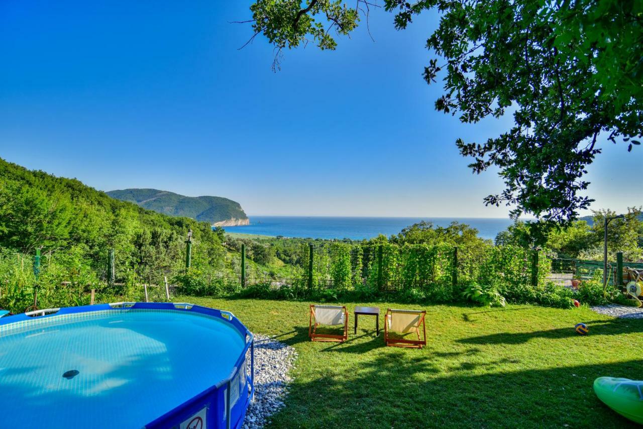 Pataki Guesthouse Petrovac Luaran gambar