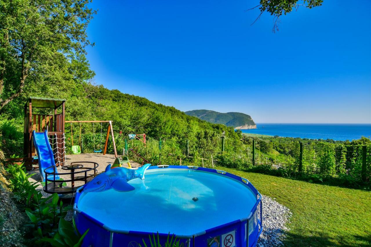 Pataki Guesthouse Petrovac Luaran gambar