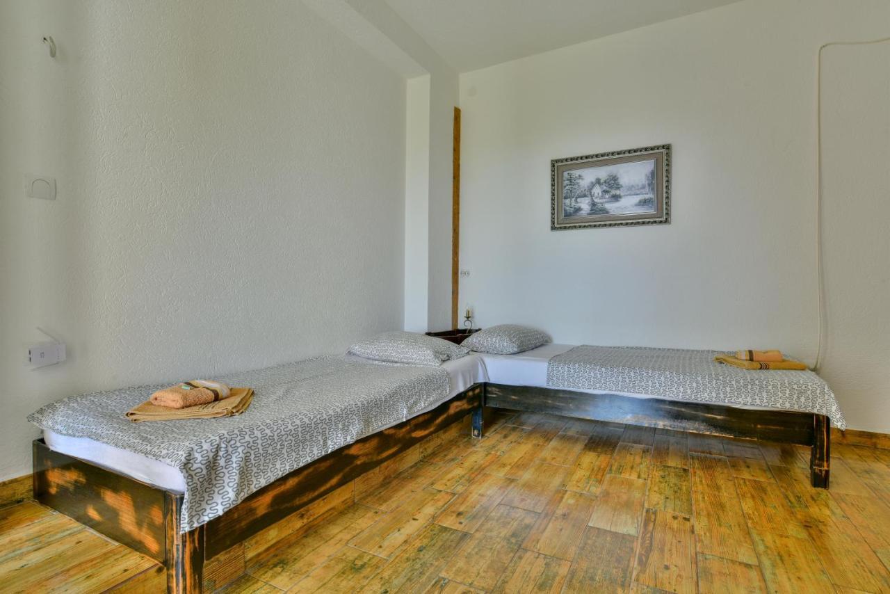 Pataki Guesthouse Petrovac Bilik gambar