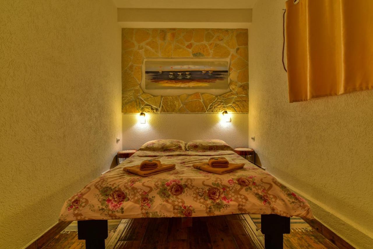 Pataki Guesthouse Petrovac Luaran gambar