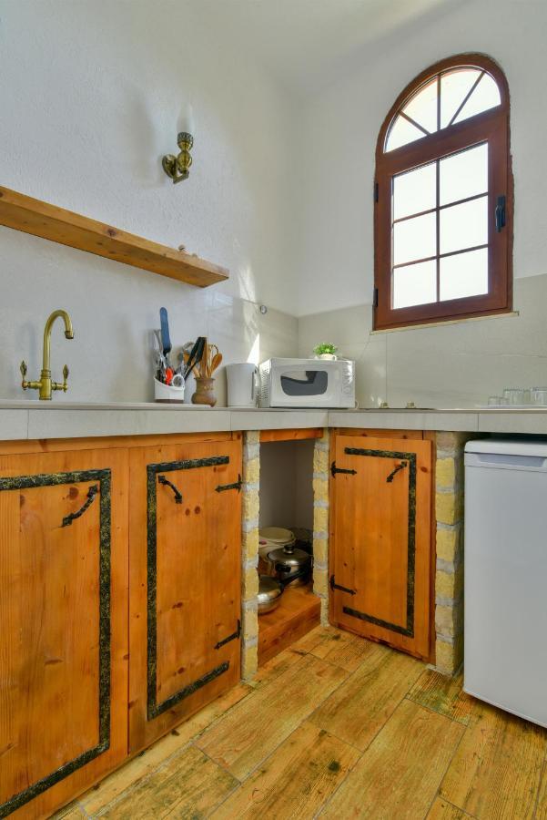 Pataki Guesthouse Petrovac Luaran gambar