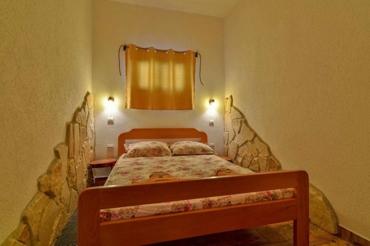 Pataki Guesthouse Petrovac Luaran gambar