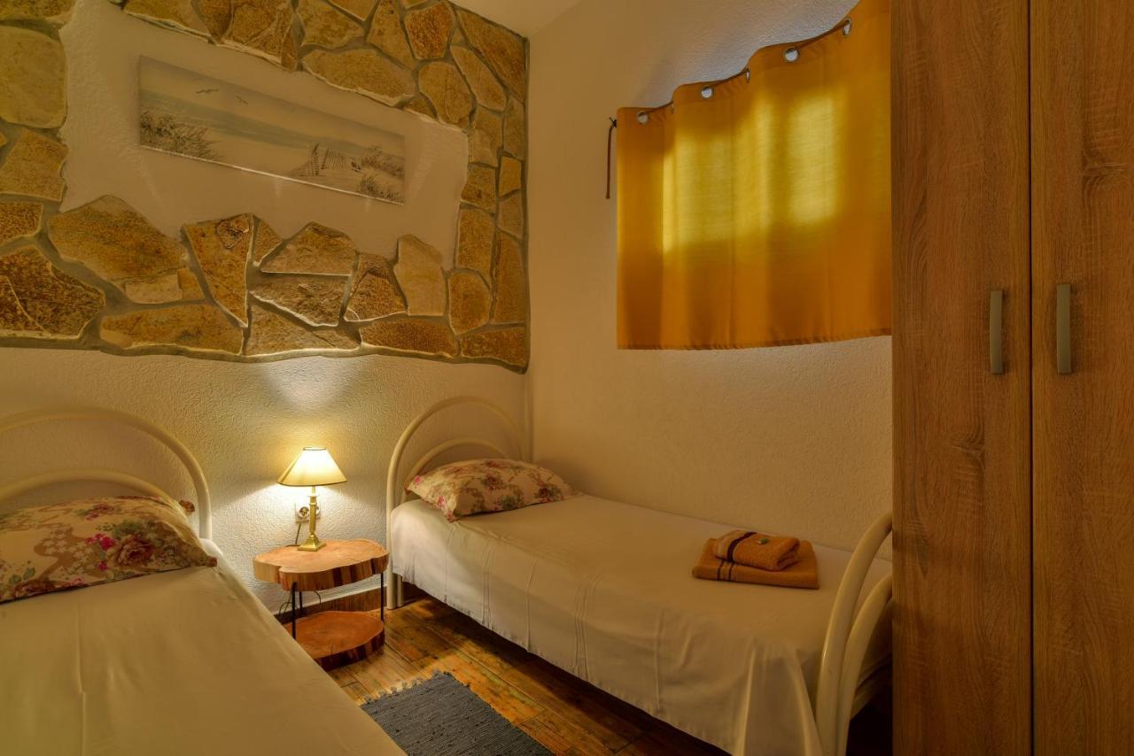Pataki Guesthouse Petrovac Luaran gambar